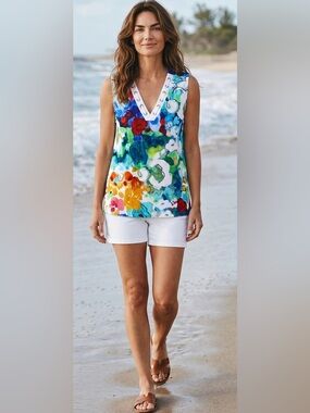 Sleeveless V-Neck Lace-Up Tank Top in Multicolor Floral